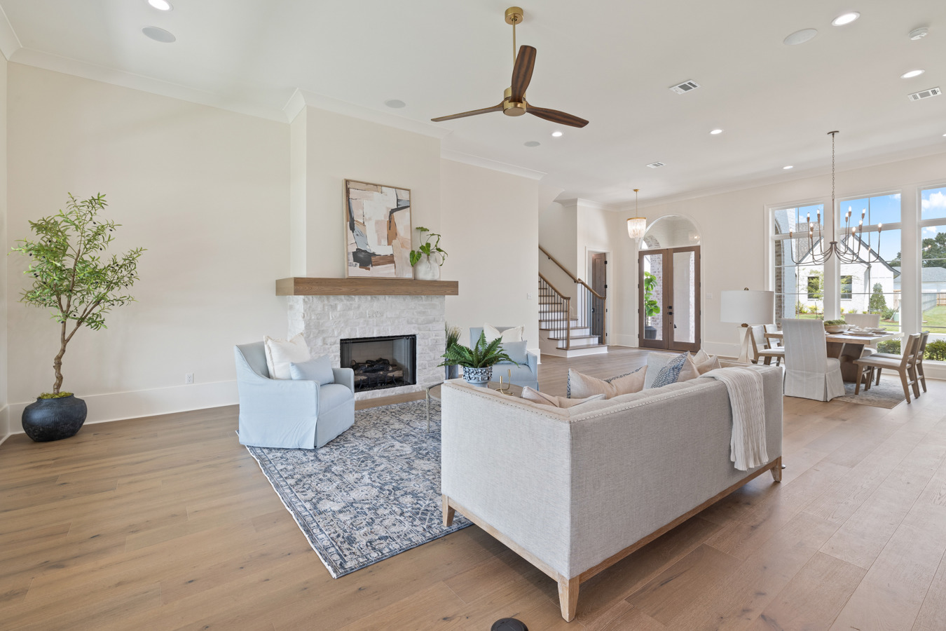 309 Abercrombie Way photo 3